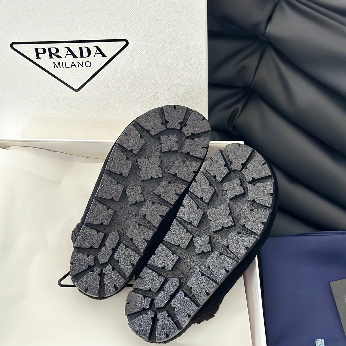 PD SHEARLING SLIPPERS