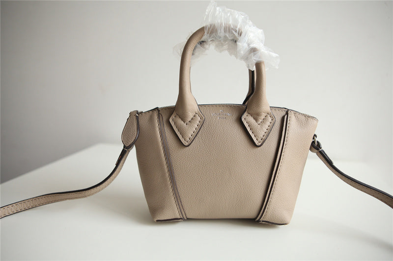 I W Fashion Lu-Vi bags - 8680
