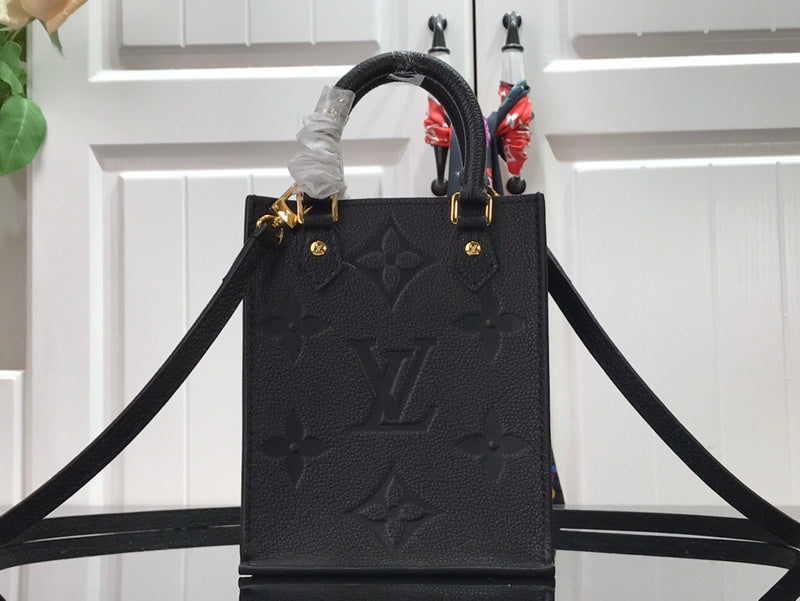 I W Fashion Lu-Vi bags - 17620