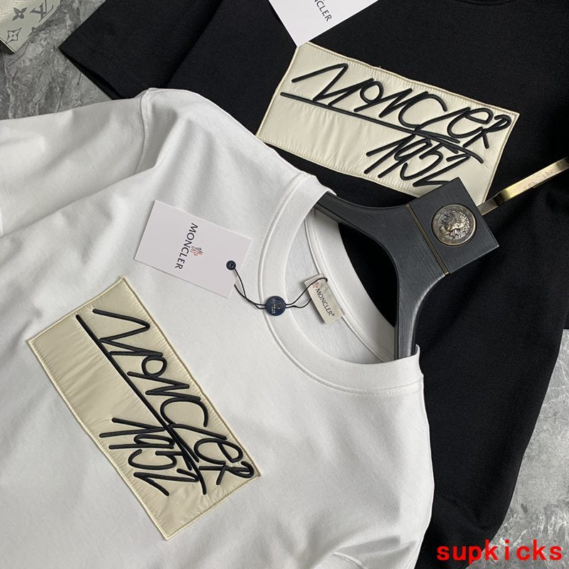 Moncler Luxury Cloth