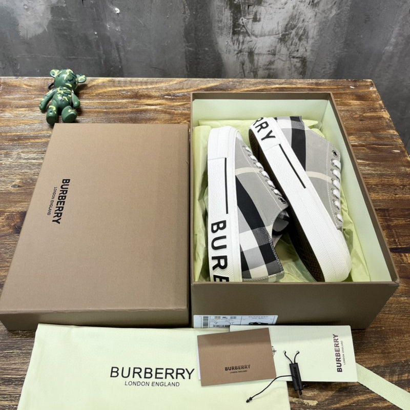 Burberry Luxury Shoes