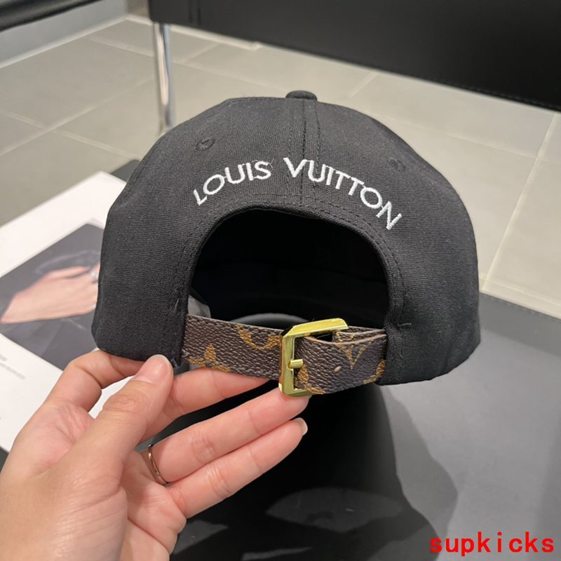 Louis Vuitton Luxury Cap