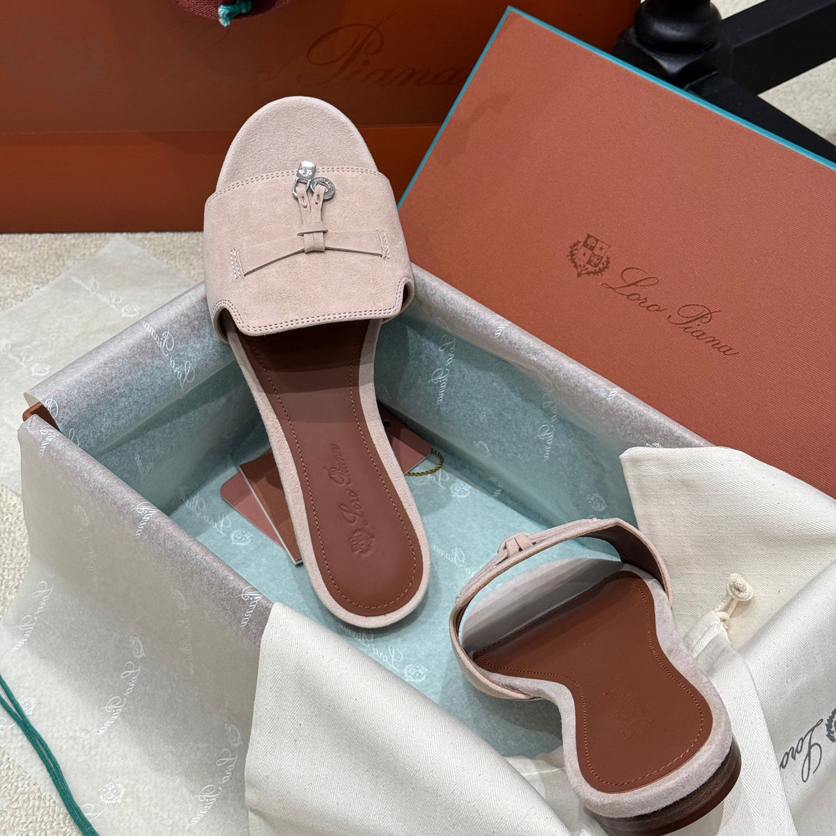 LORO P SUMMER CHARM SLIPPER