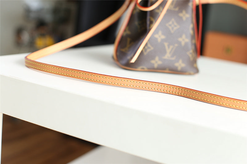I W Fashion Lu-Vi bags - 9390