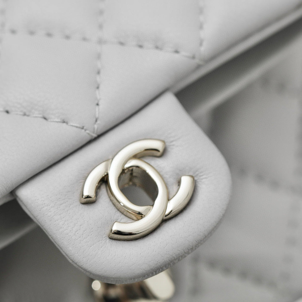 CC 25A MINI CLASSIC FLAP BAG