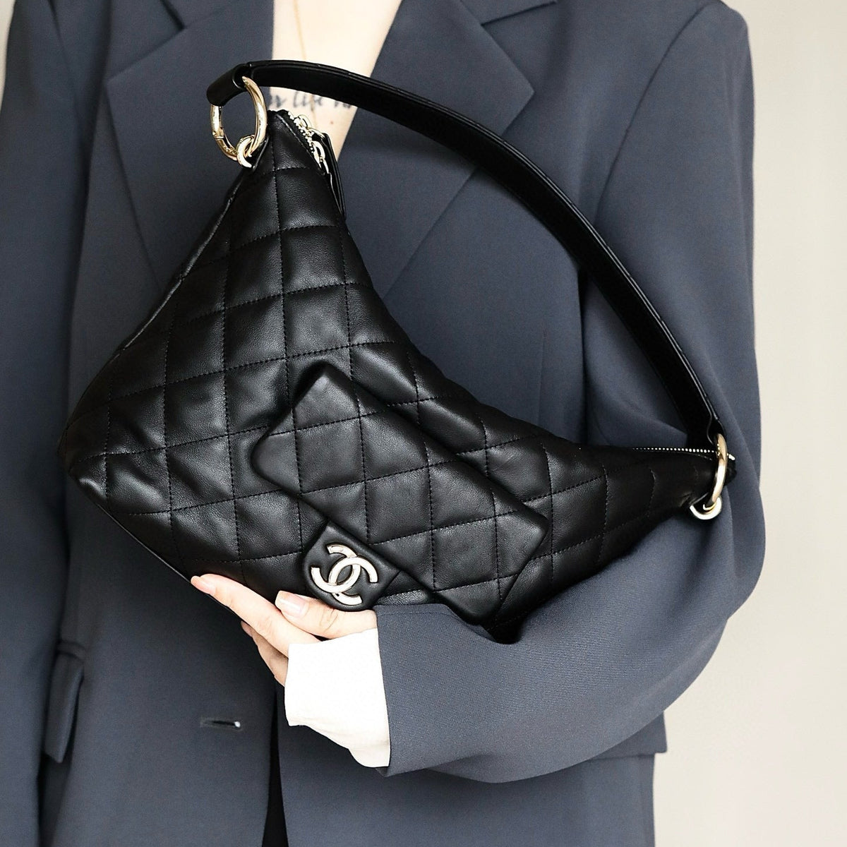 CC 23B HOBO BAG