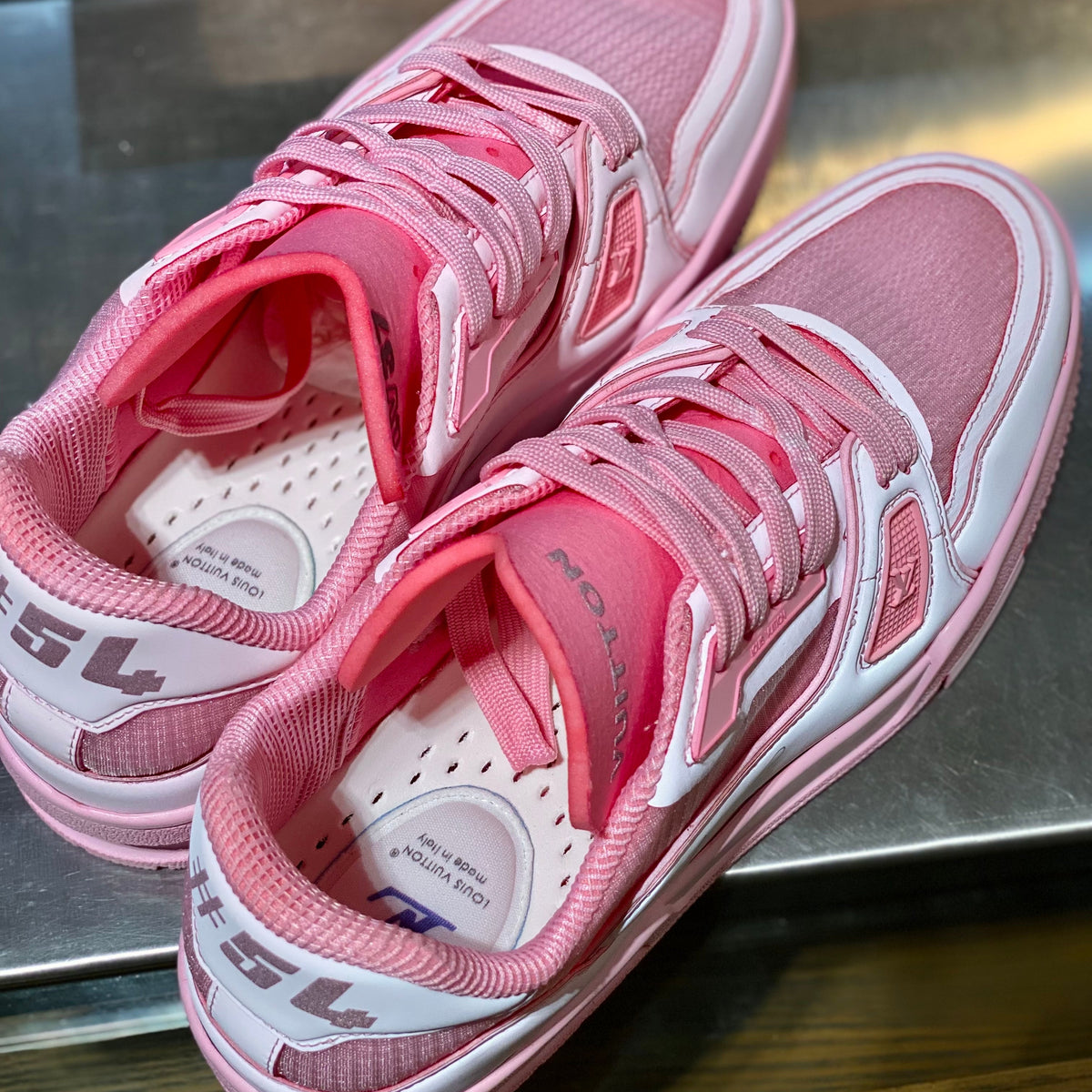 LOU SNEAKERS