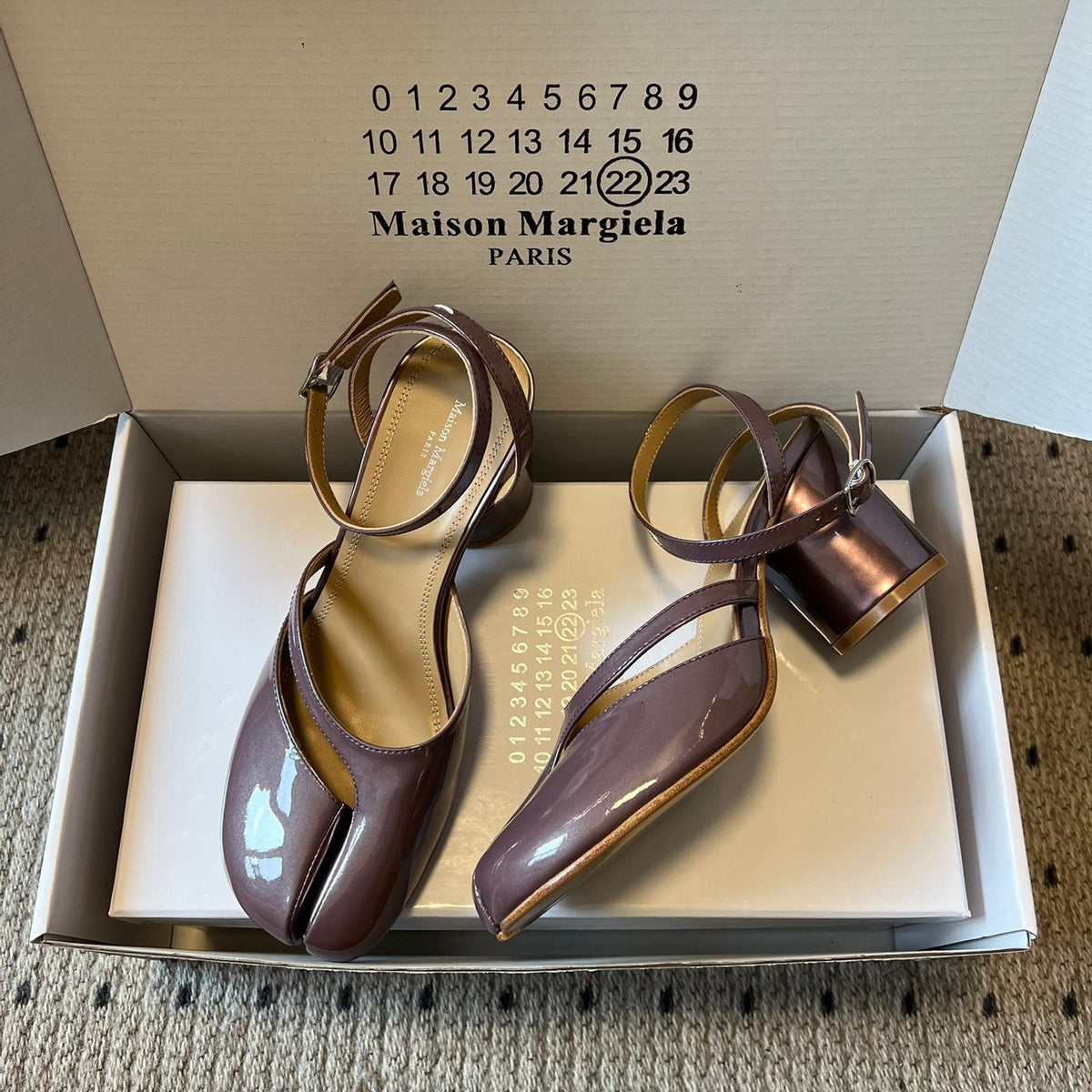 MAISON M TABI PUMPS