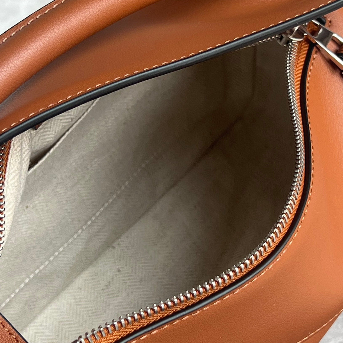 LOEW SMALL PUZZLE EDGE BAG