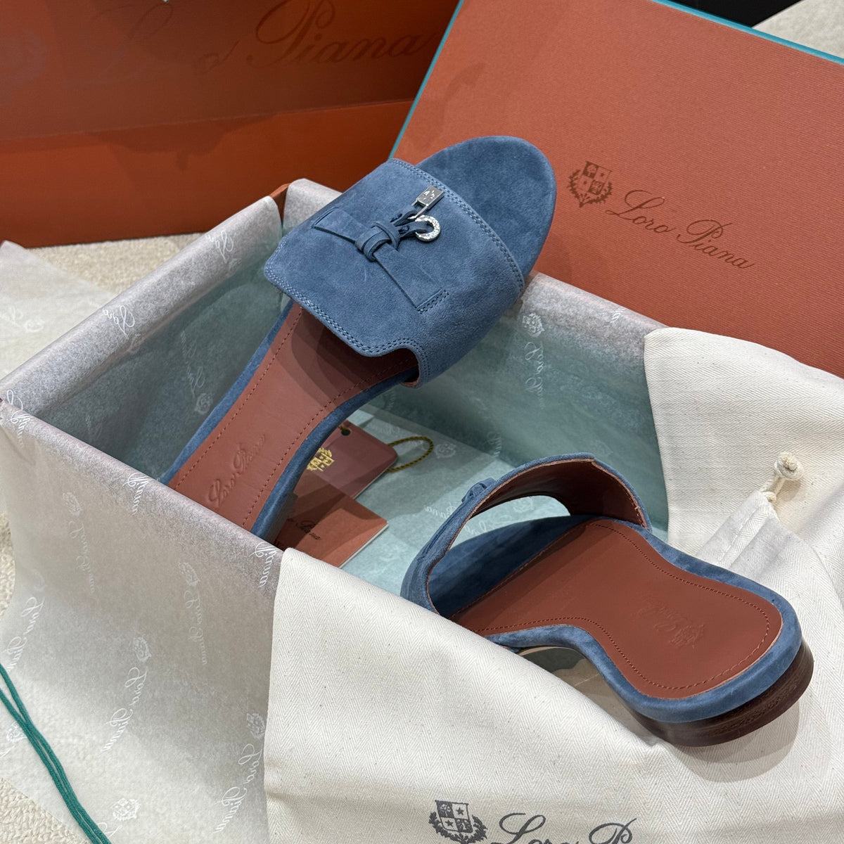 LORO P SUMMER CHARM SLIPPER