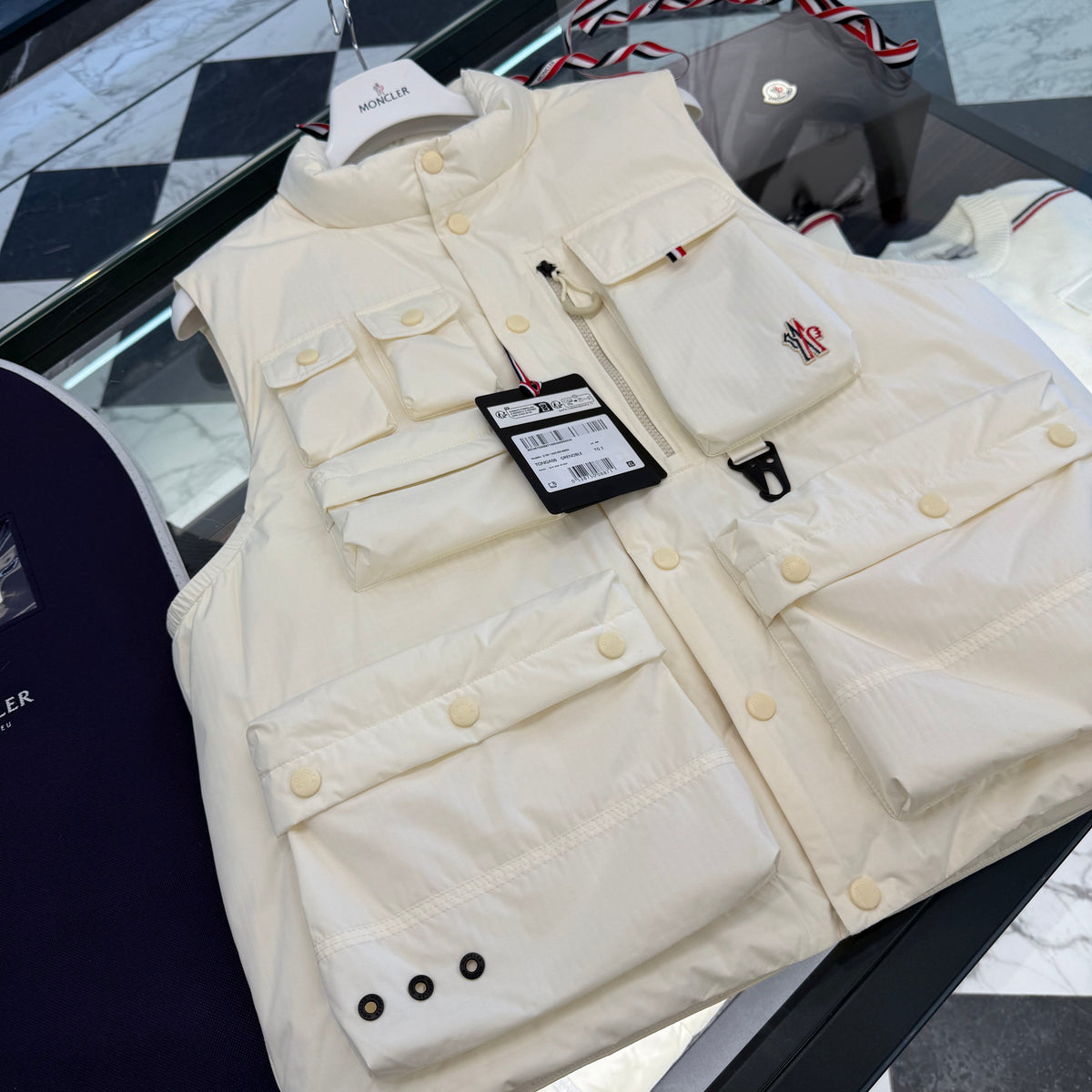 MONC TONGASS VEST