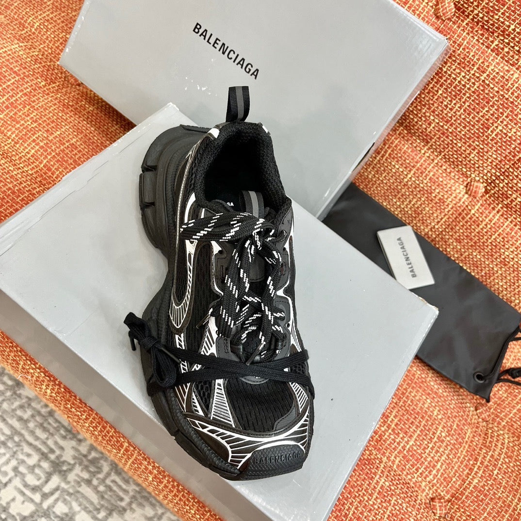 BAL 3XL TRAINERS