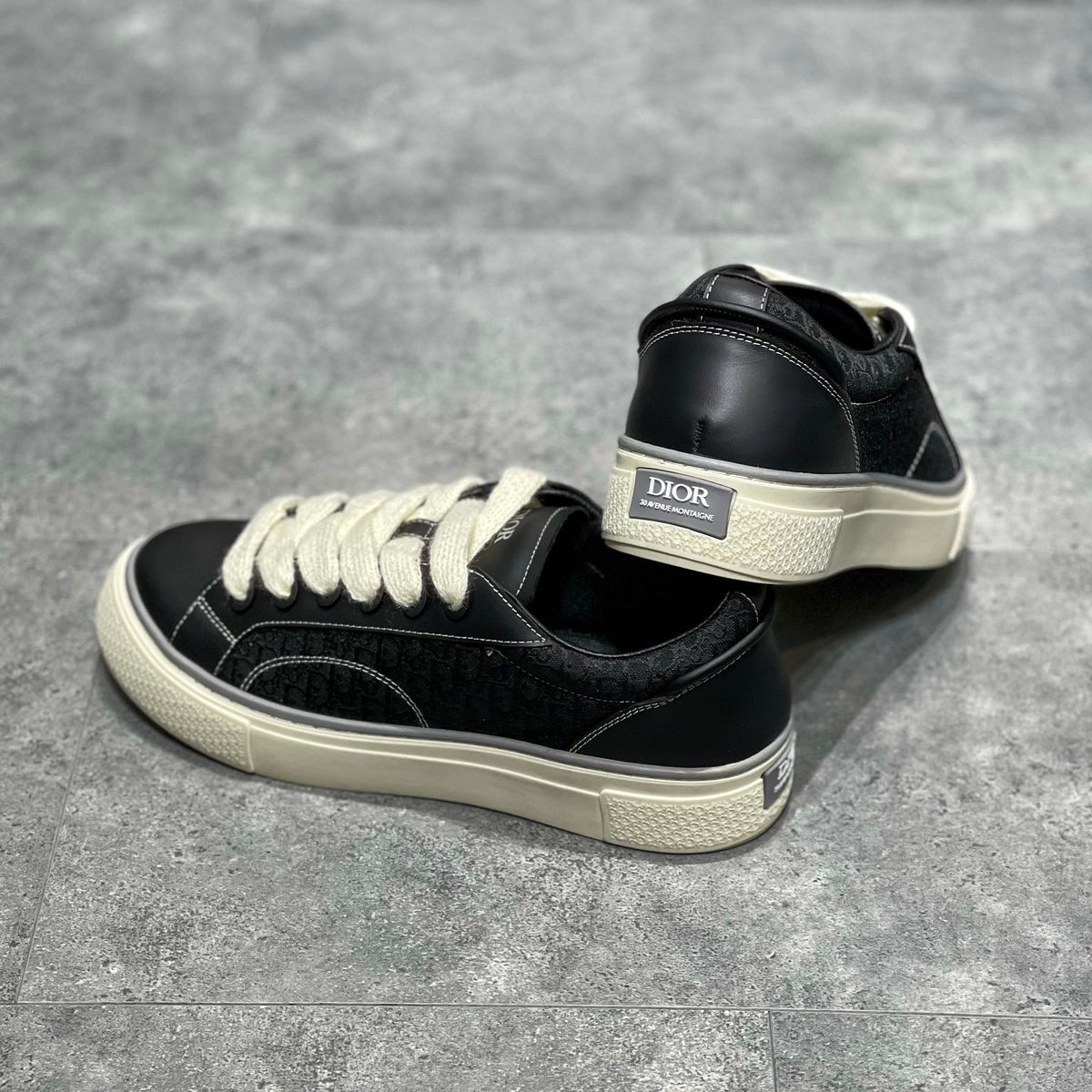 CD B33 SNEAKER