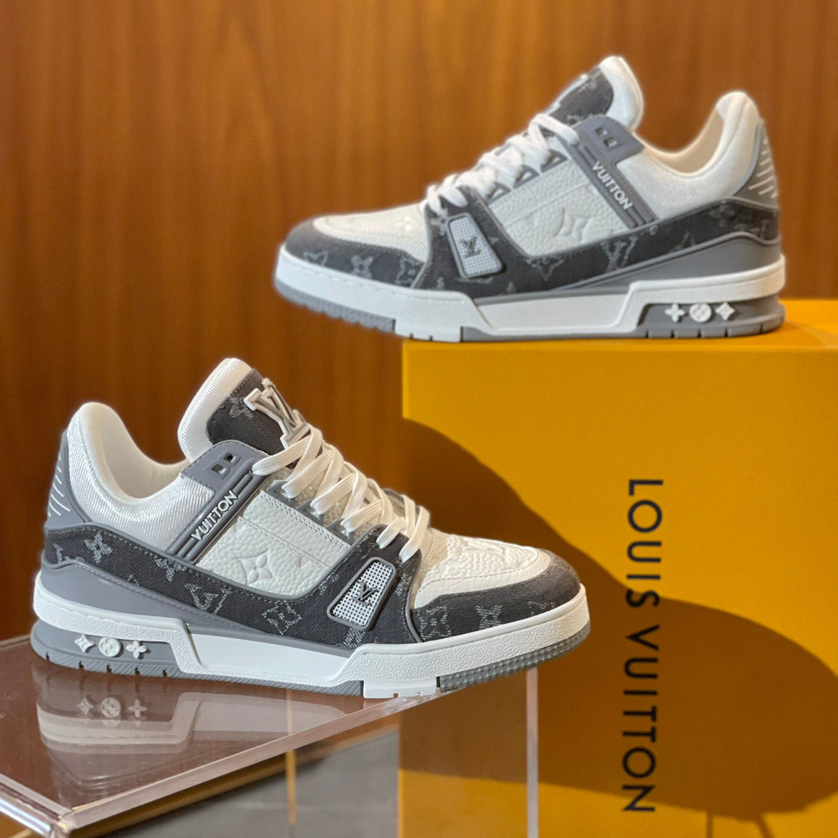 LOU TRAINERS ND