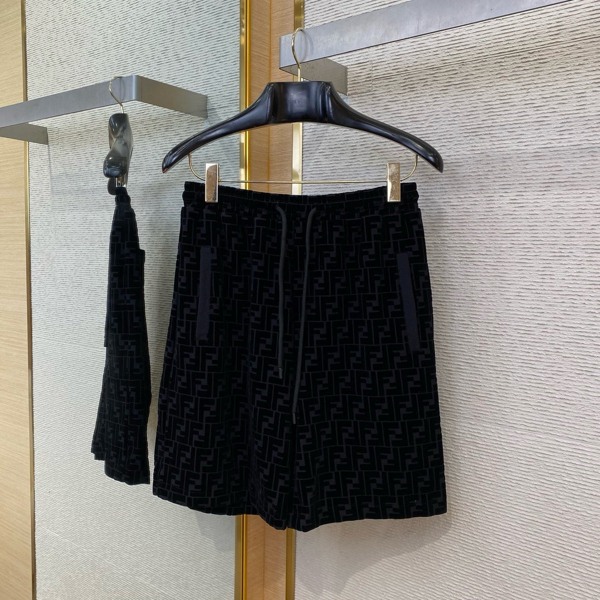 FEN SHORTS