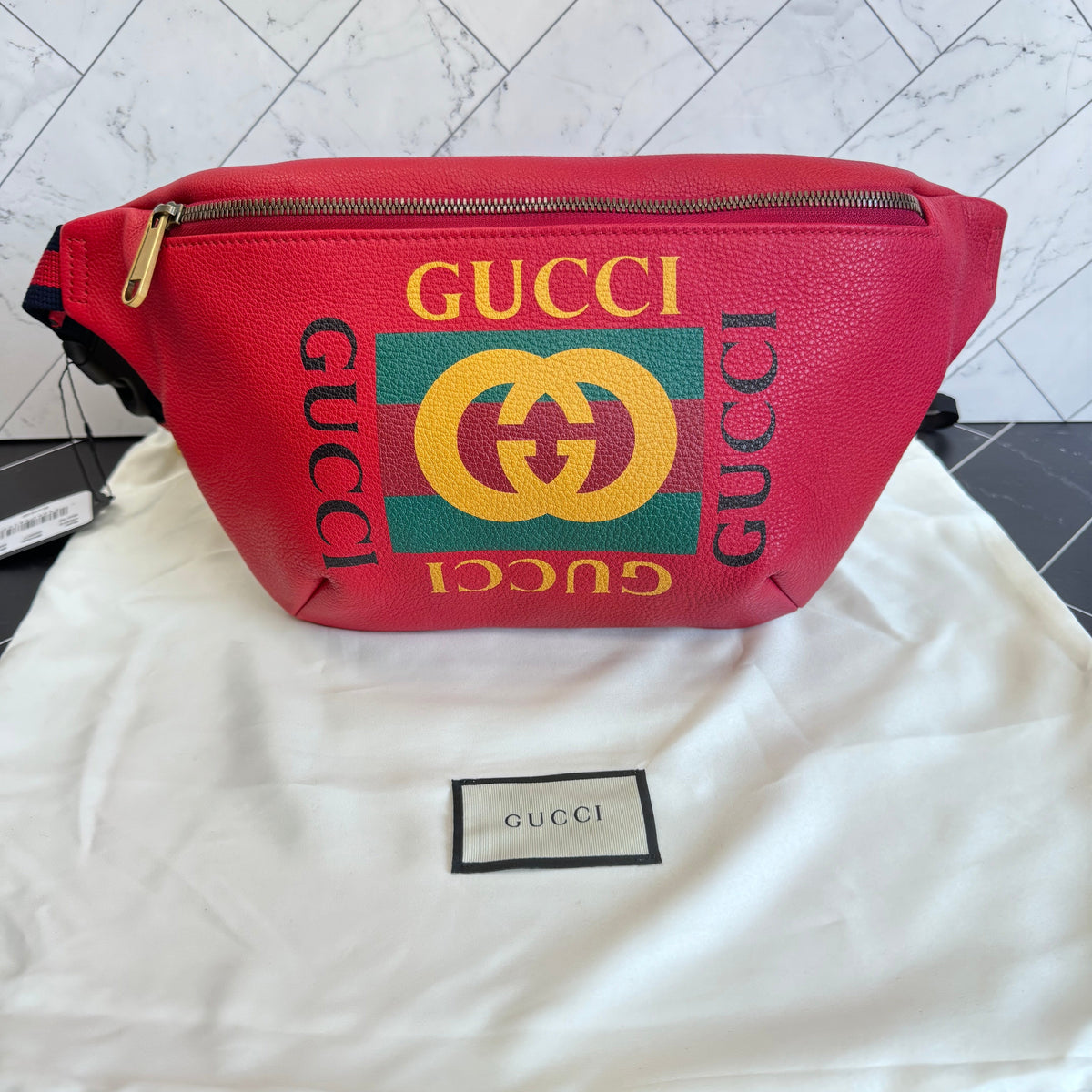 Brand New Gucci Red Retro Logo Belt Bag