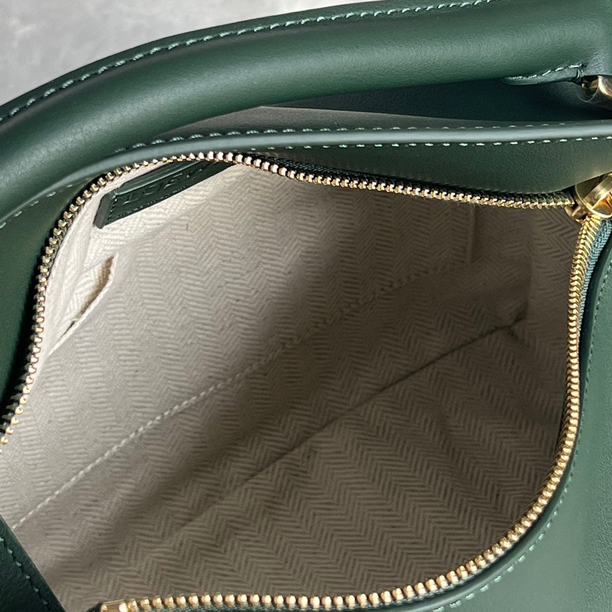 LOEW SMALL PUZZLE EDGE BAG