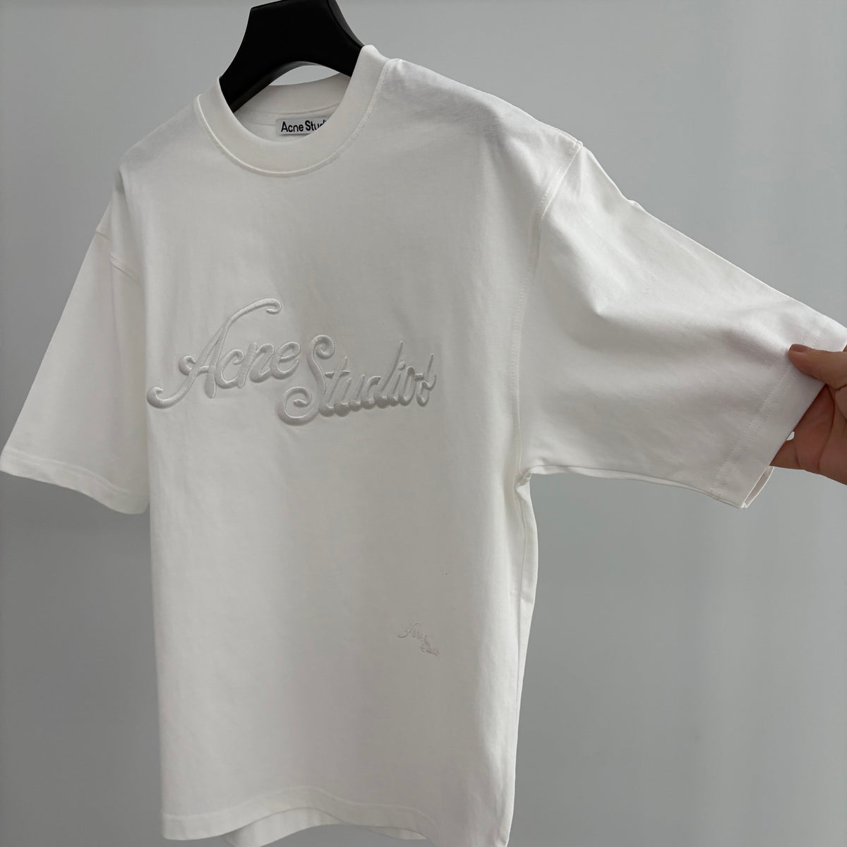 ACNE T-SHIRT