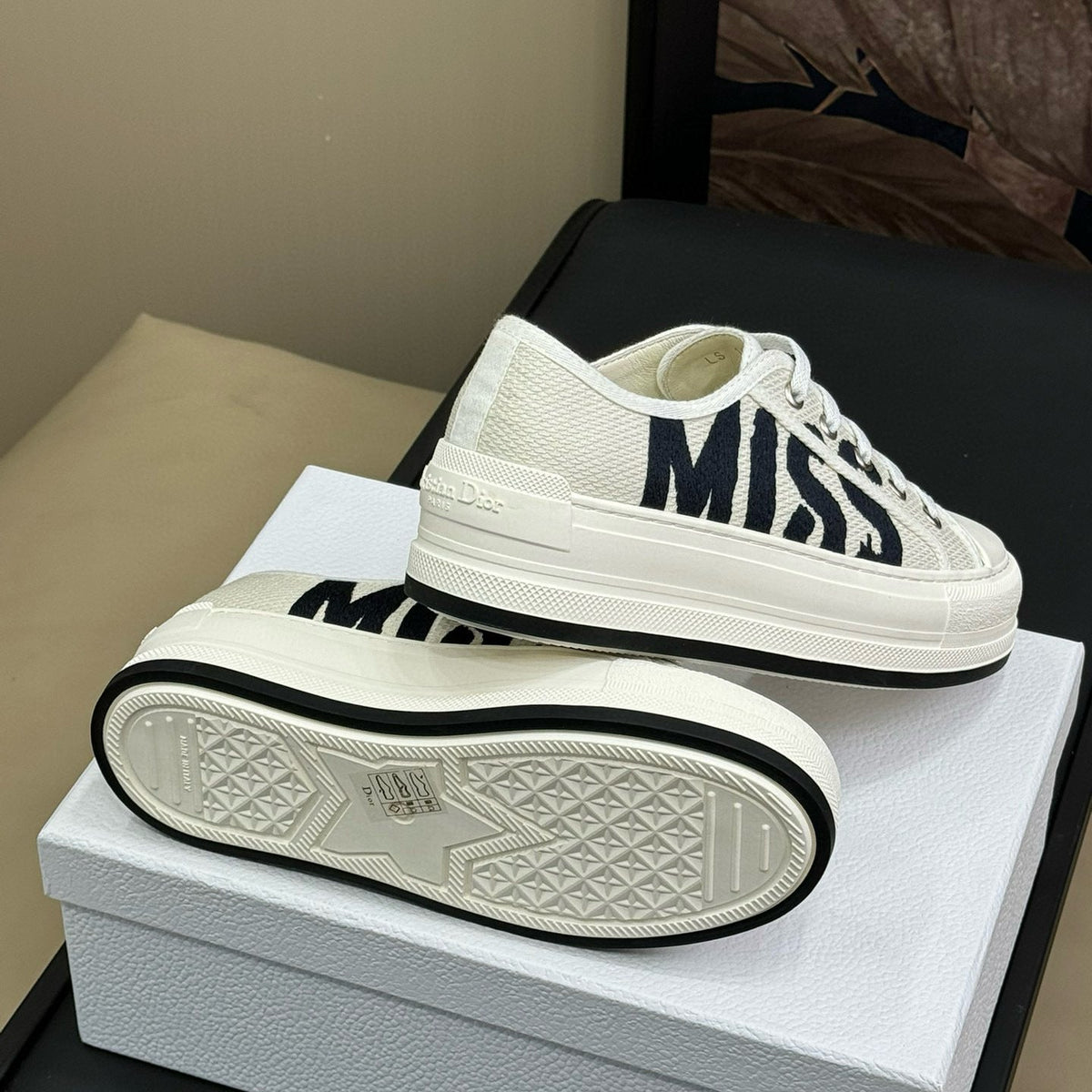 CD PLATFORM SNEAKER