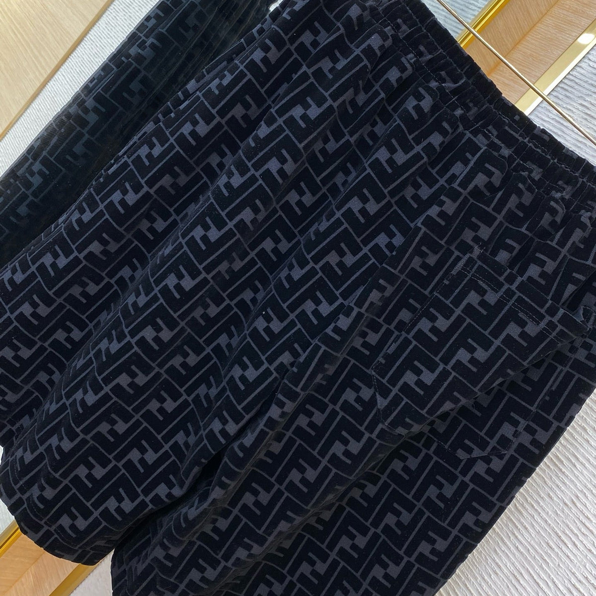 FEN SHORTS