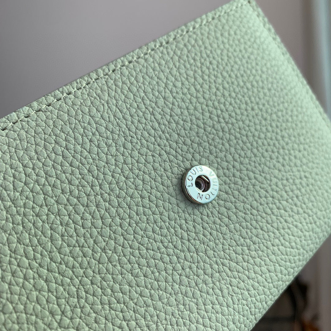 LOU PILOT WALLET
