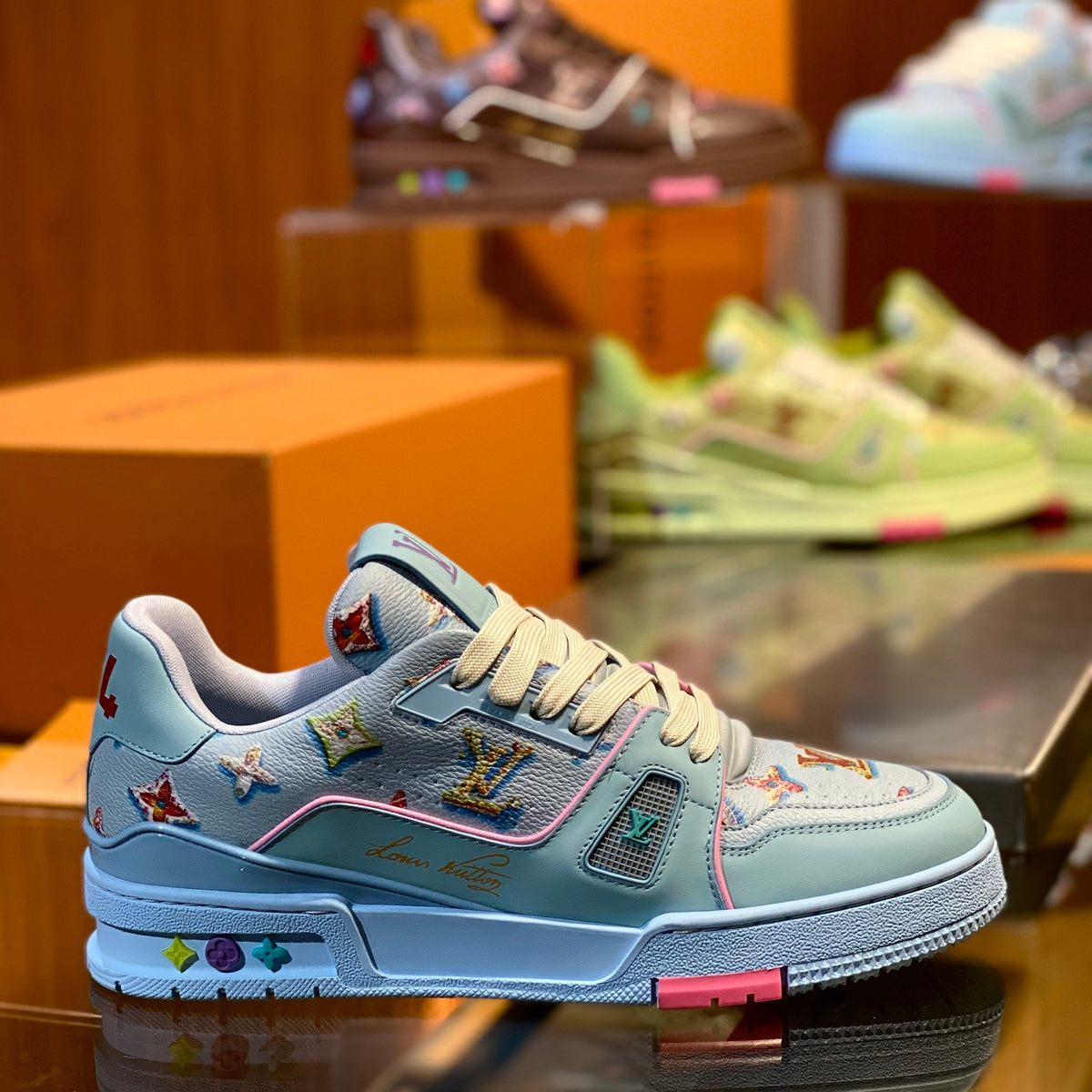 LOU SNEAKERS