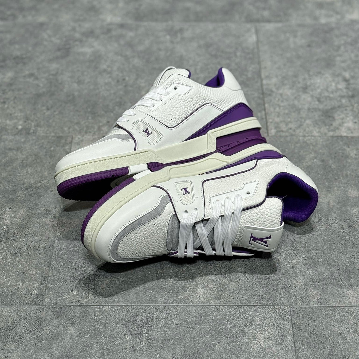 LOU TRAINERS