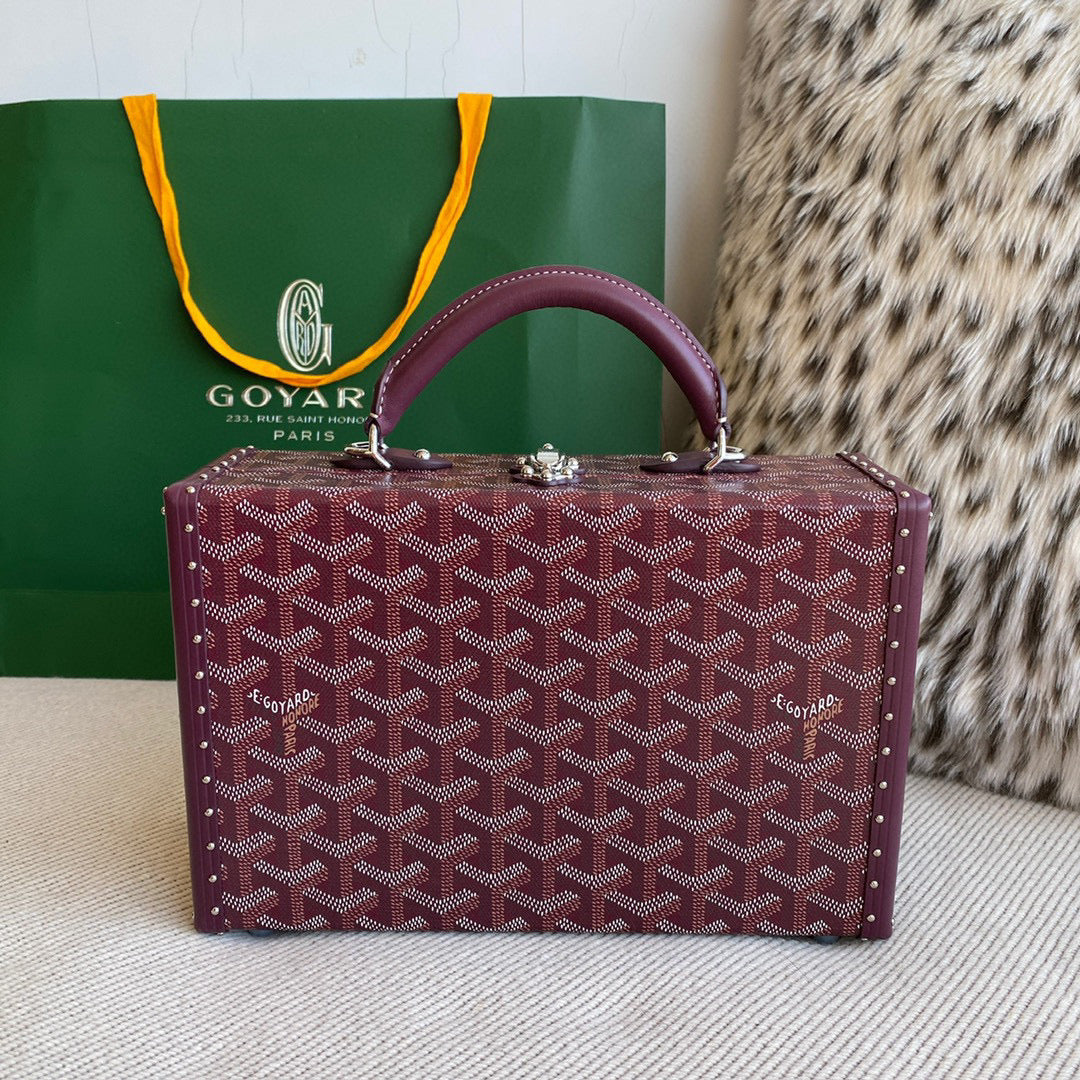 GOYA GRAND HOTEL TRUNK BAG