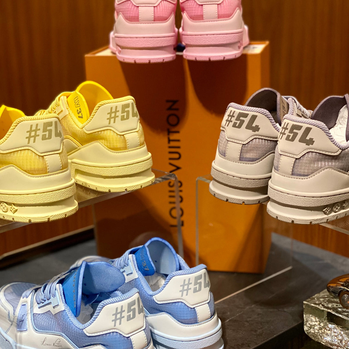 LOU SNEAKERS