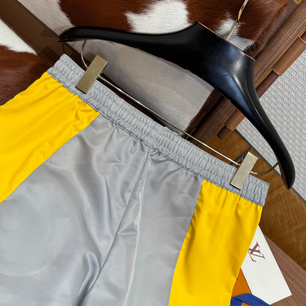 LOU SHORTS
