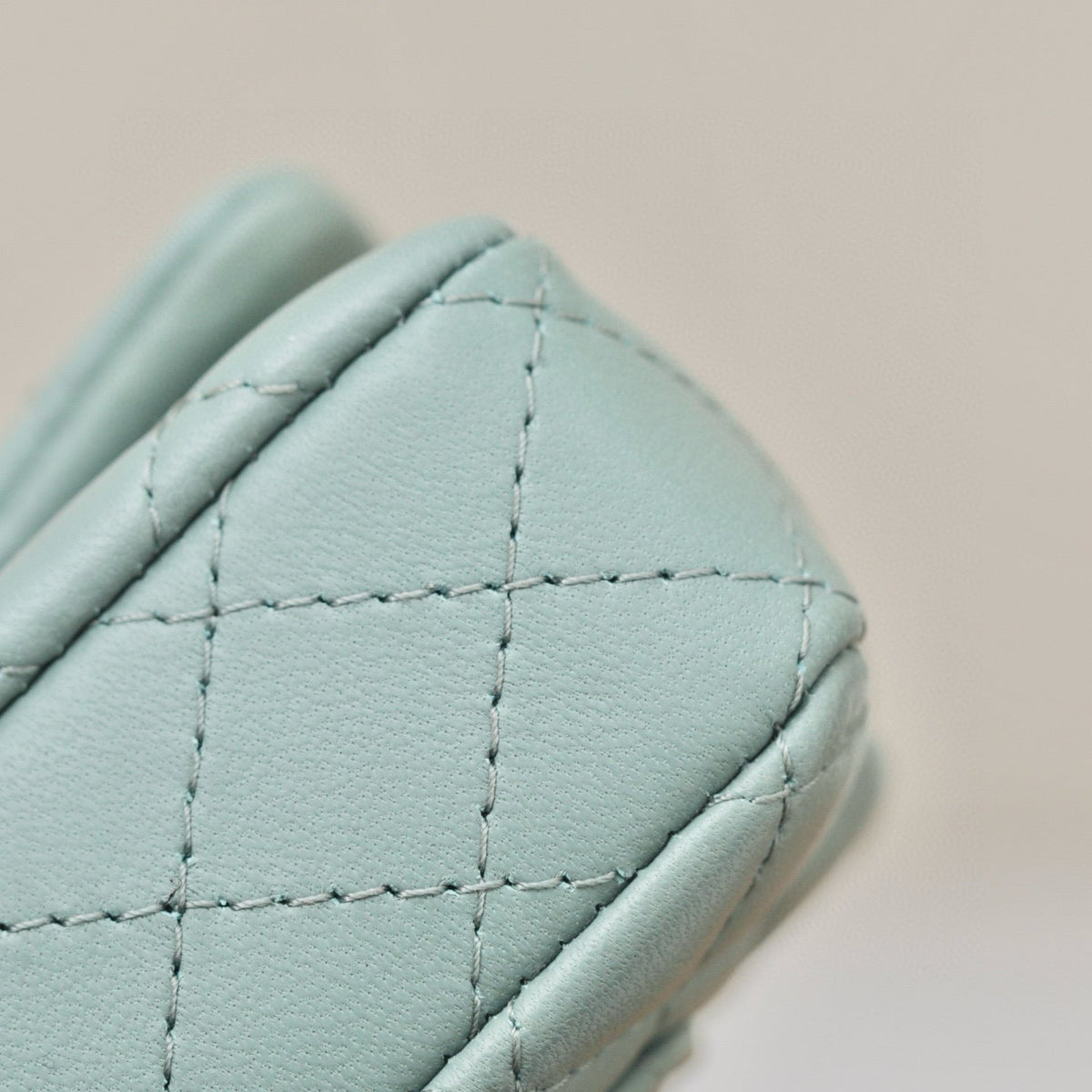 CC 25A MINI CLASSIC FLAP BAG