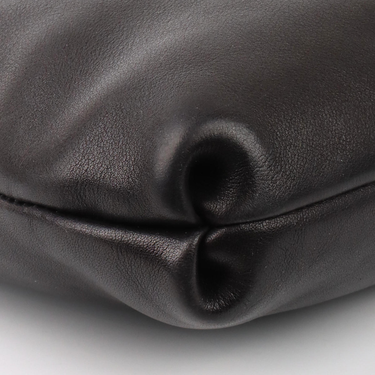 Gucci Black Leather Tote With Tassel.