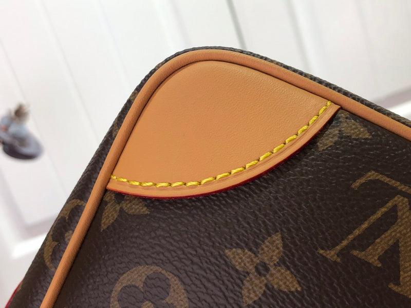 I W Fashion Lu-Vi bags - 17356