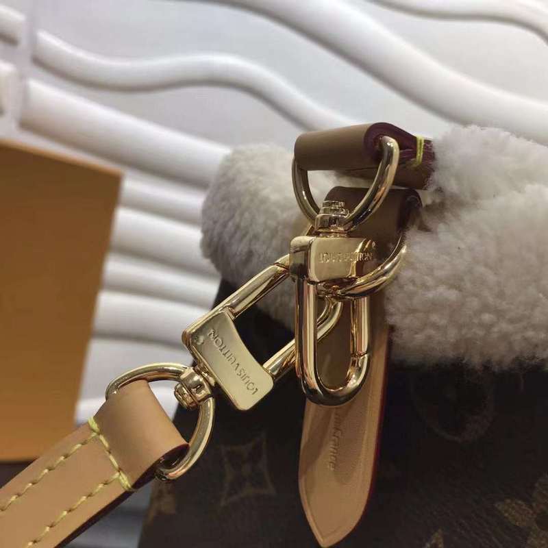 LOV2 Bags - Luxurious Bags  411