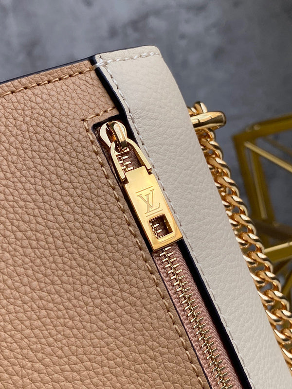 LOV2 Bags - Luxurious Bags  946