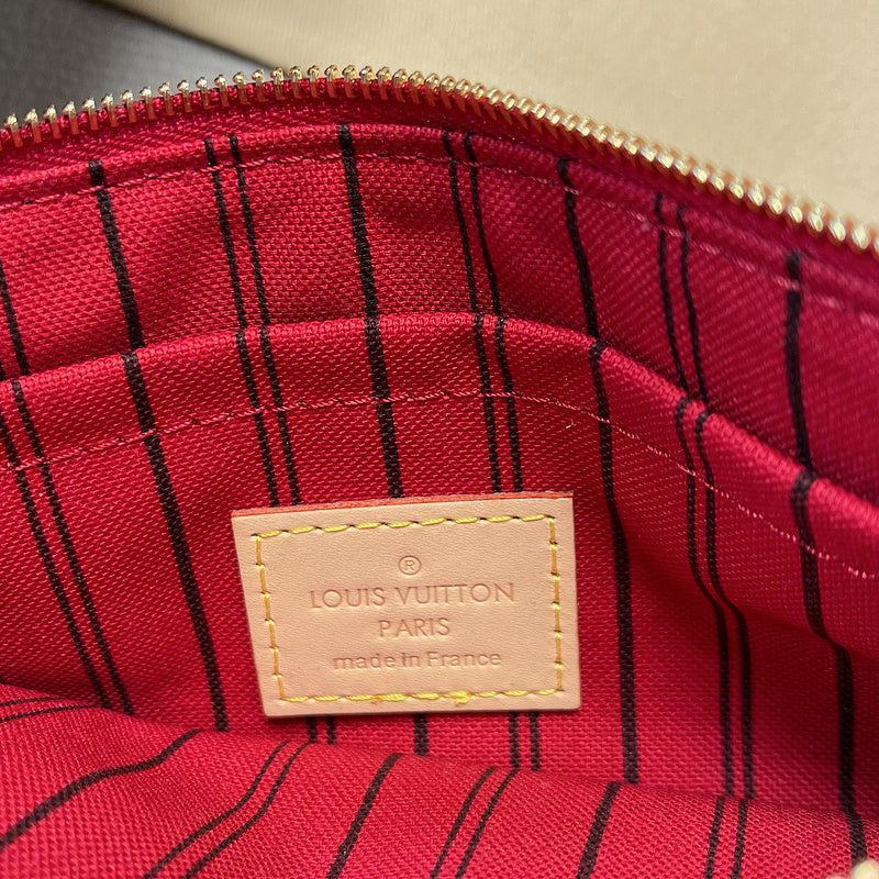 I W Fashion Lu-Vi bags - 8109
