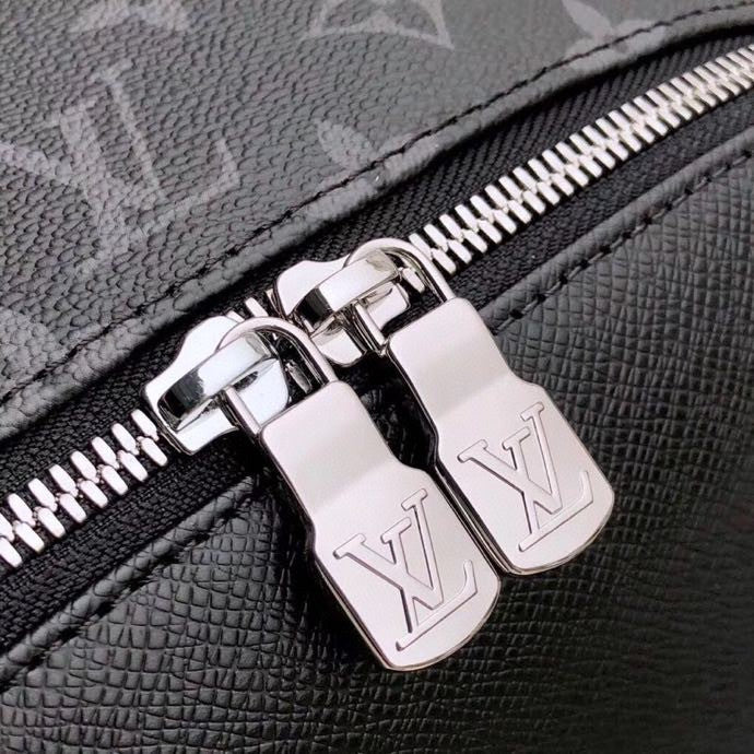I W Fashion Lu-Vi bags - 17017
