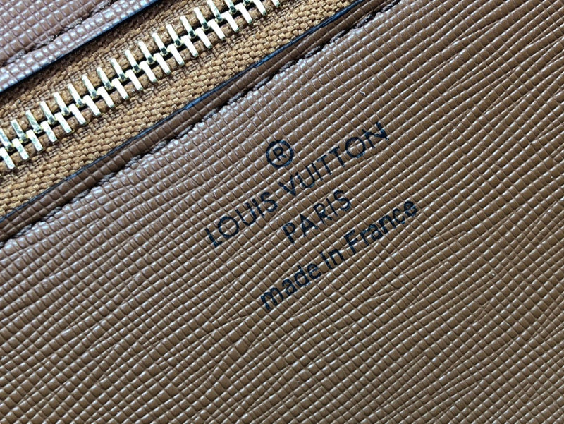 I W Fashion Lu-Vi bags - 17356