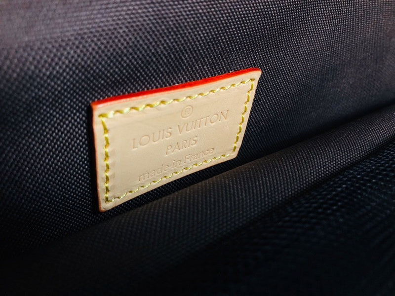 I W Fashion Lu-Vi bags - 11406