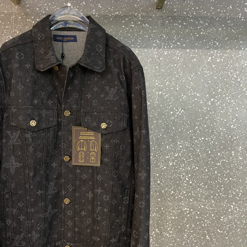 Louis Vuittion Luxury Clothes