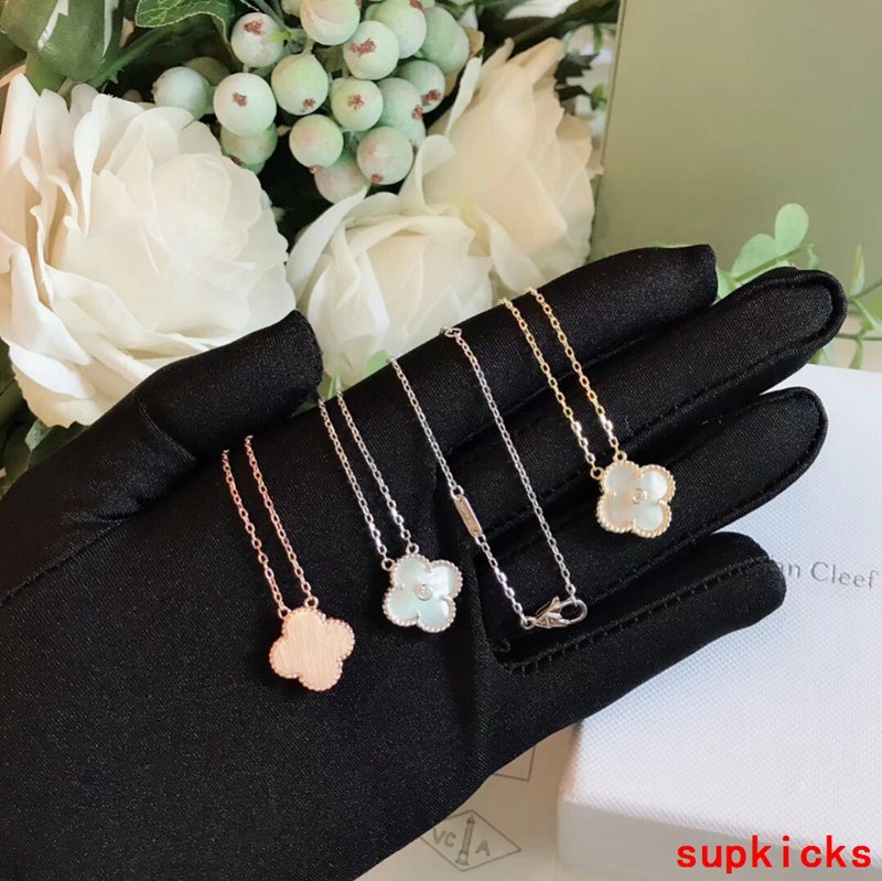 Van Cleef & Arples Jewelry