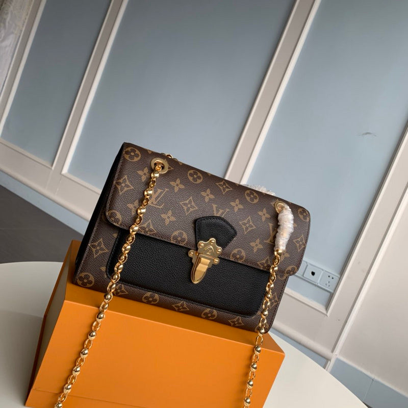 I W Fashion Lu-Vi bags - 17794