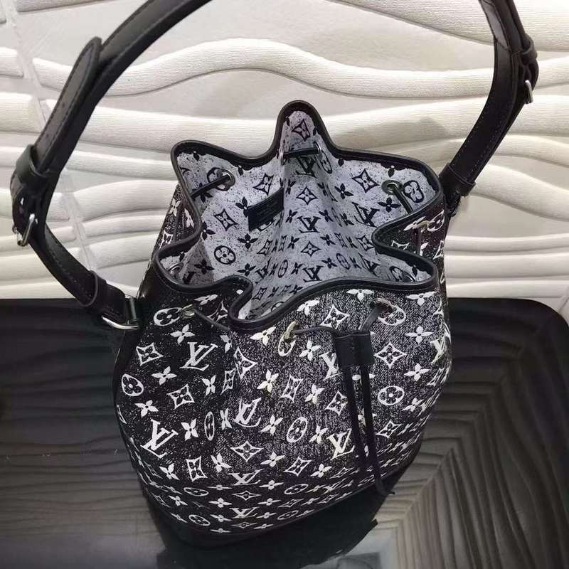 LOV2 Bags - Luxurious Bags  429