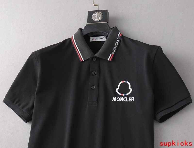 Moncler Luxury Cloth