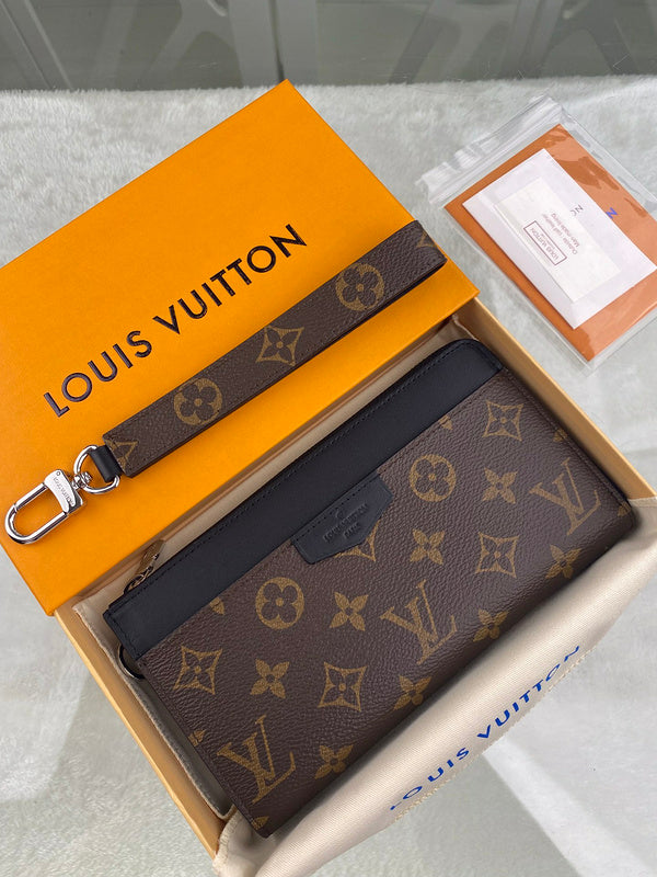 I W Fashion Lu-Vi bags - 17414