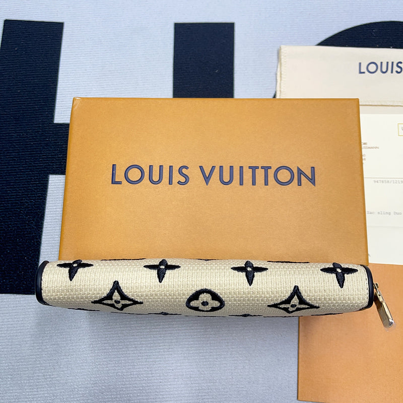 I W Fashion Lu-Vi bags - 8732