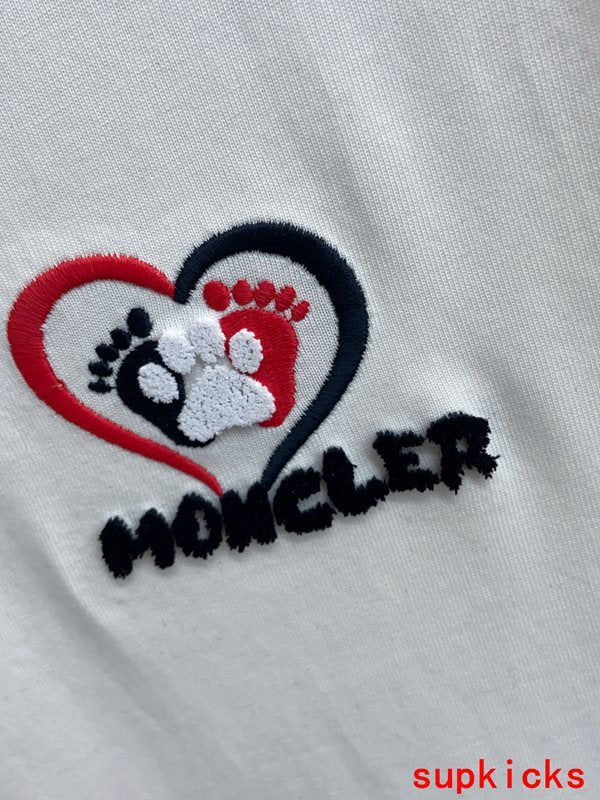 Moncler Luxury Cloth