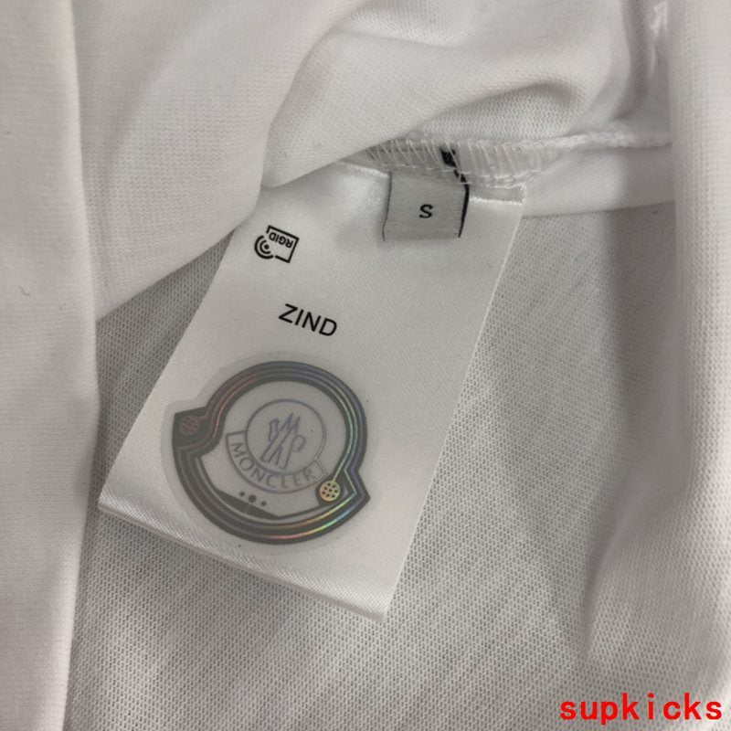 Moncler Luxury Cloth