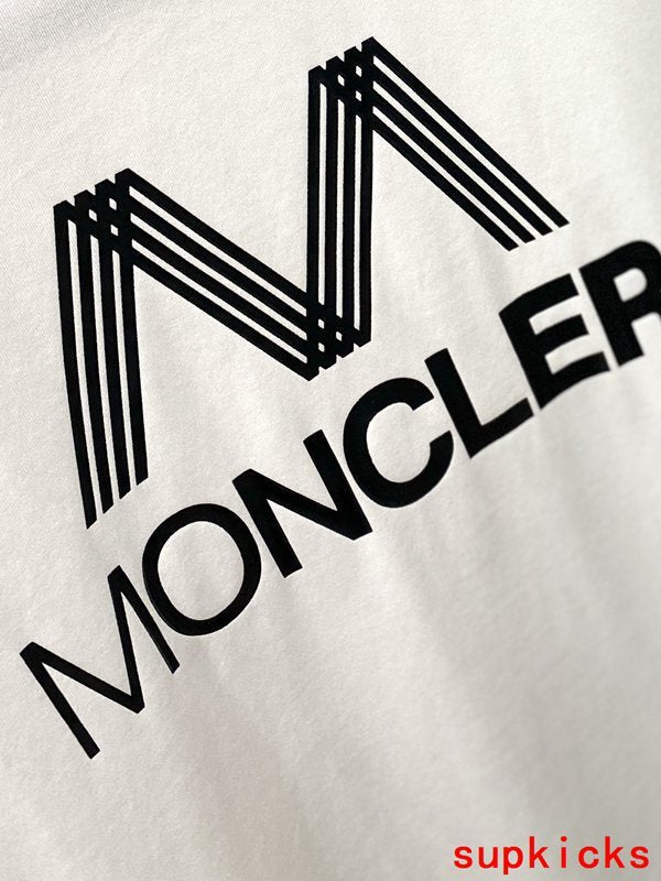 Moncler Luxury Cloth