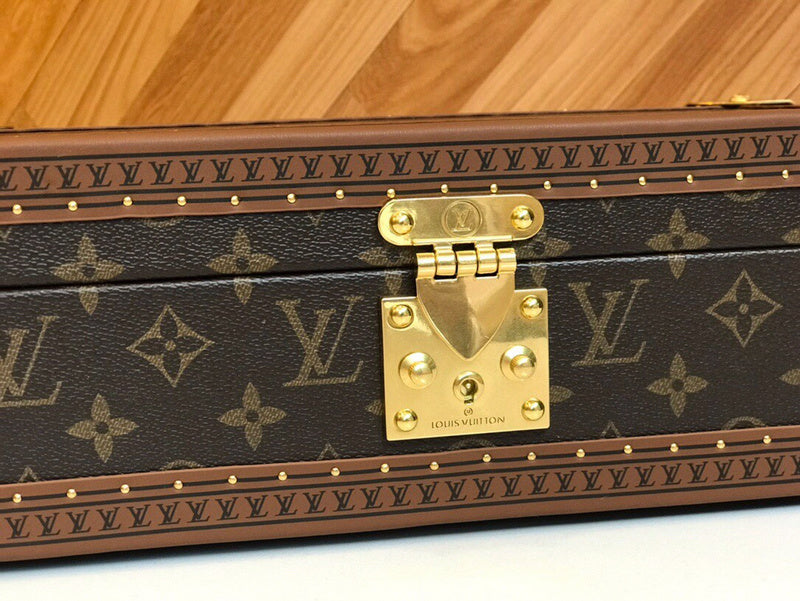 I W Fashion Lu-Vi bags - 9497